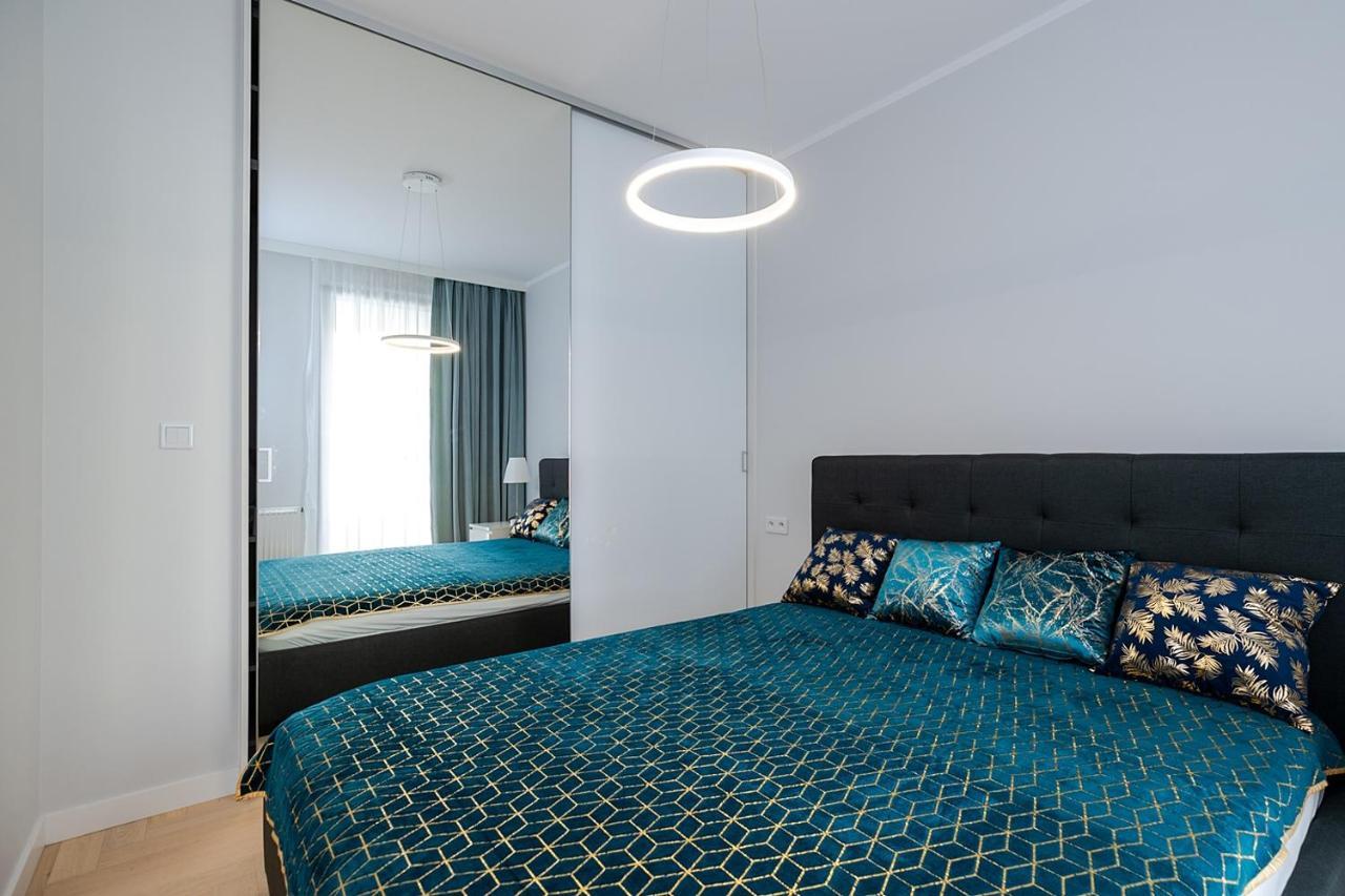 Wola Luxe Apartment Варшава Экстерьер фото